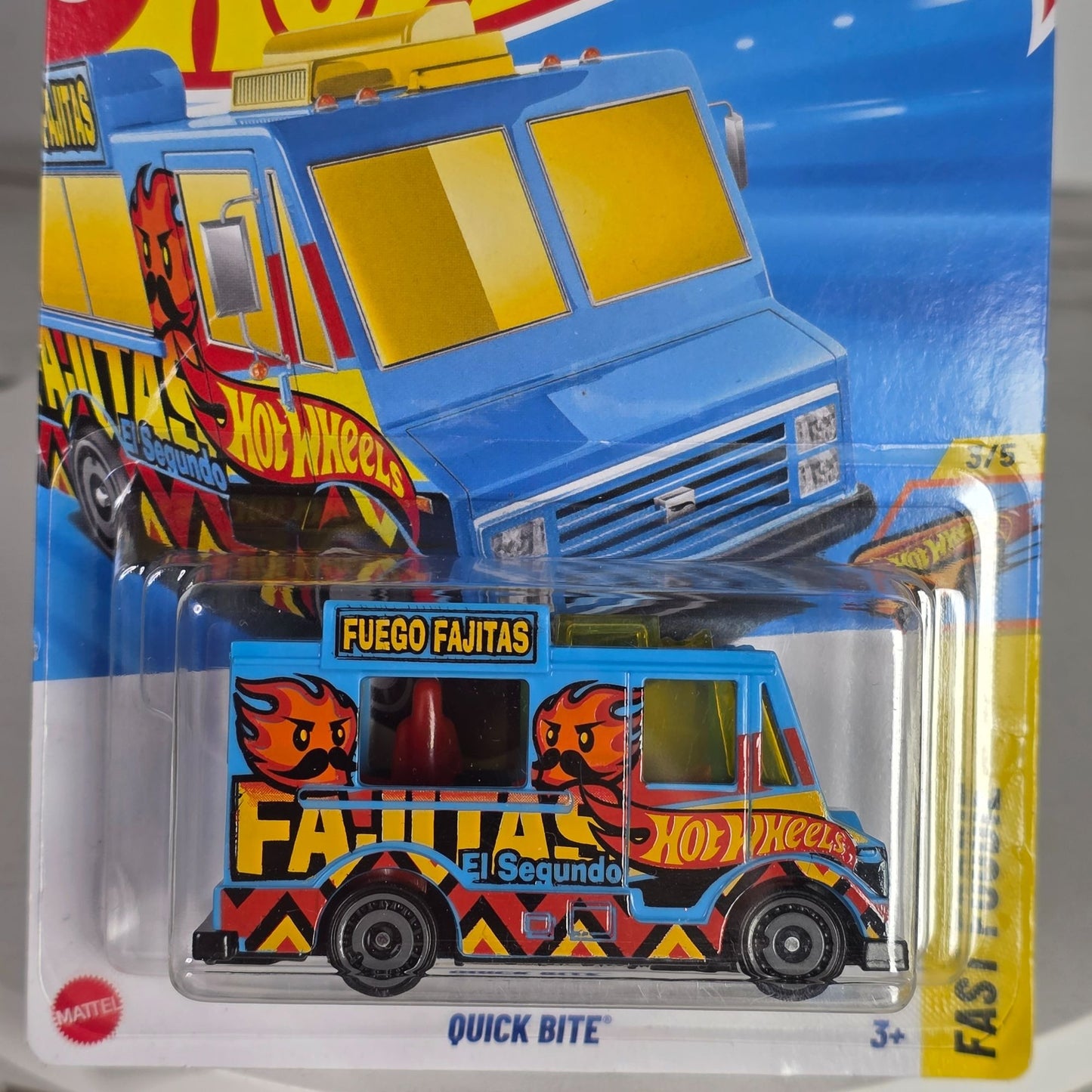 Hot Wheels Quick Bite Fuego Fajitas Die-Cast Food Truck 1:64 Scale