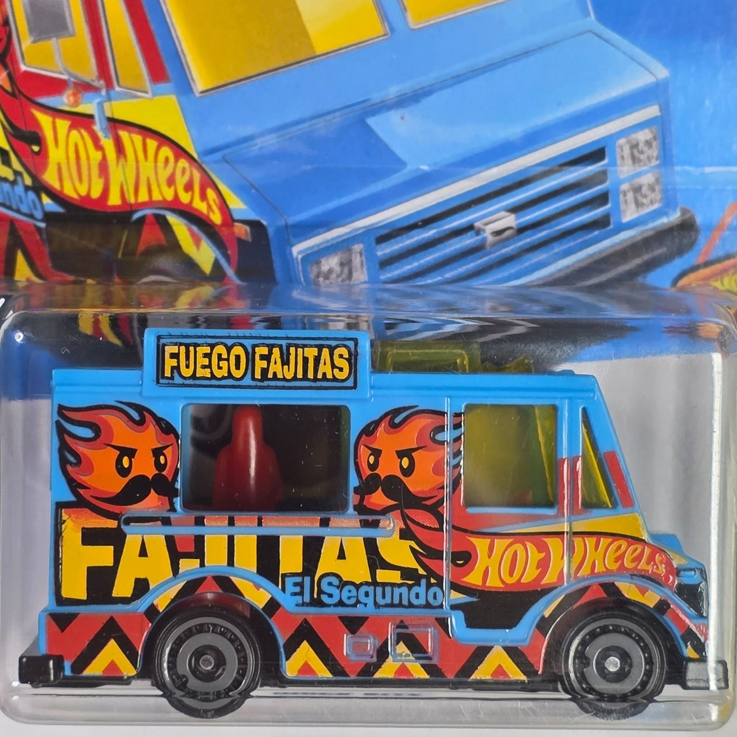 Hot Wheels Quick Bite Fuego Fajitas Die-Cast Food Truck 1:64 Scale