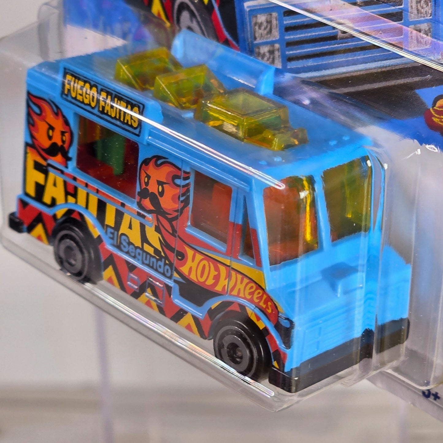 Hot Wheels Quick Bite Fuego Fajitas Die-Cast Food Truck 1:64 Scale