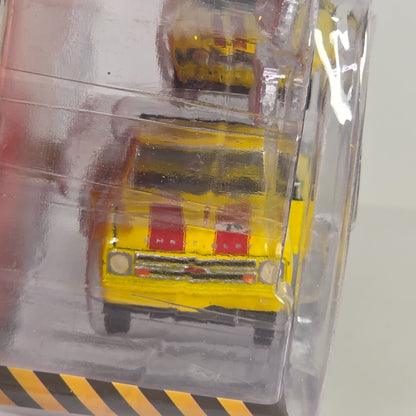 Greenlight 1967 Chevrolet C-30 Ramp Truck & 1969 Chevrolet Camaro 1:64 Scale Diecast Model