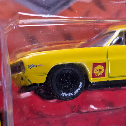 Greenlight 1967 Chevrolet C-30 Ramp Truck & 1969 Chevrolet Camaro 1:64 Scale Diecast Model