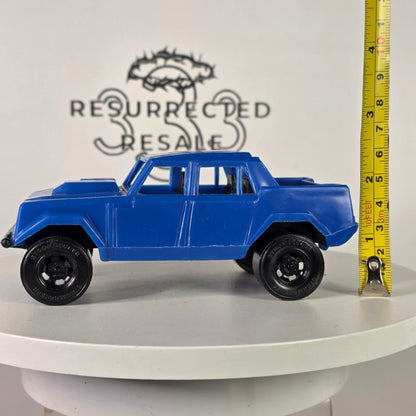 Vintage Plastic Tootsietoy Lambo 002 Toy Truck Blue