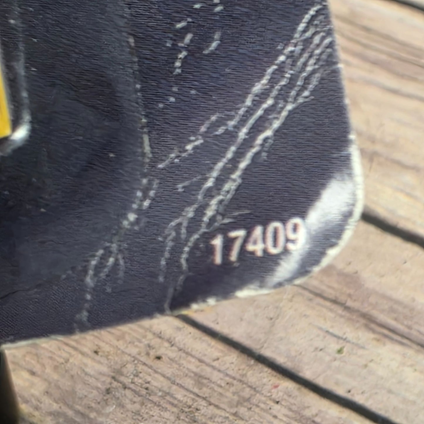 Hot Wheels Pro Racing Bobby Hamilton 1997 Die-Cast Car 1:64 Scale Superspeedway Edition Limited Edition