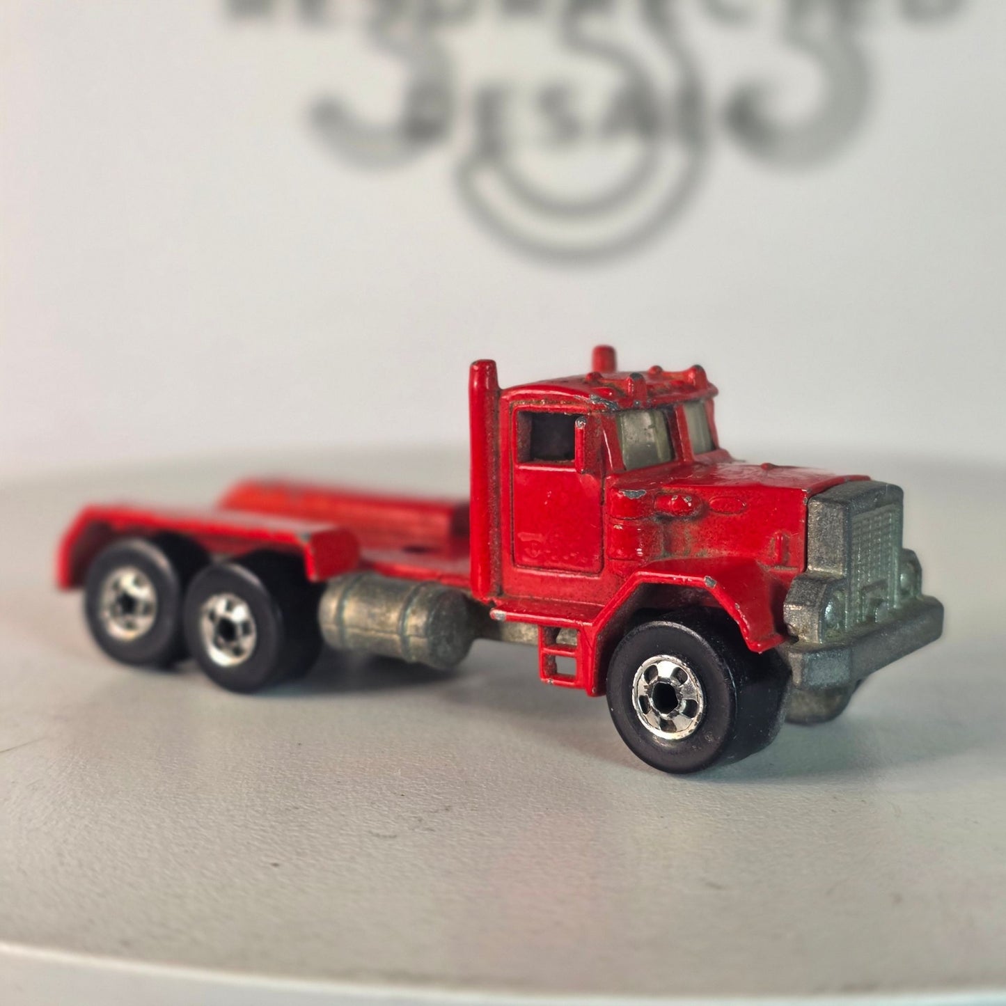 VINTAGE 1979 Hot Wheels Red Peterbilt Semi Truck Die-Cast RARE NRMT