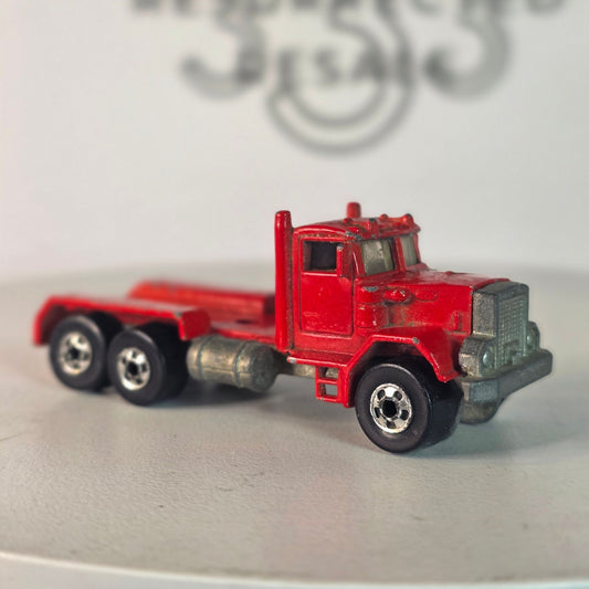 VINTAGE 1979 Hot Wheels Red Peterbilt Semi Truck Die-Cast RARE NRMT
