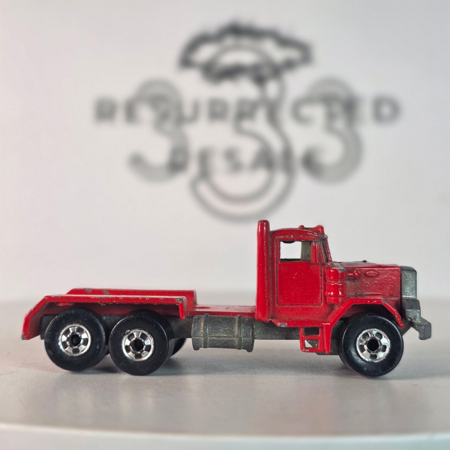 VINTAGE 1979 Hot Wheels Red Peterbilt Semi Truck Die-Cast RARE NRMT
