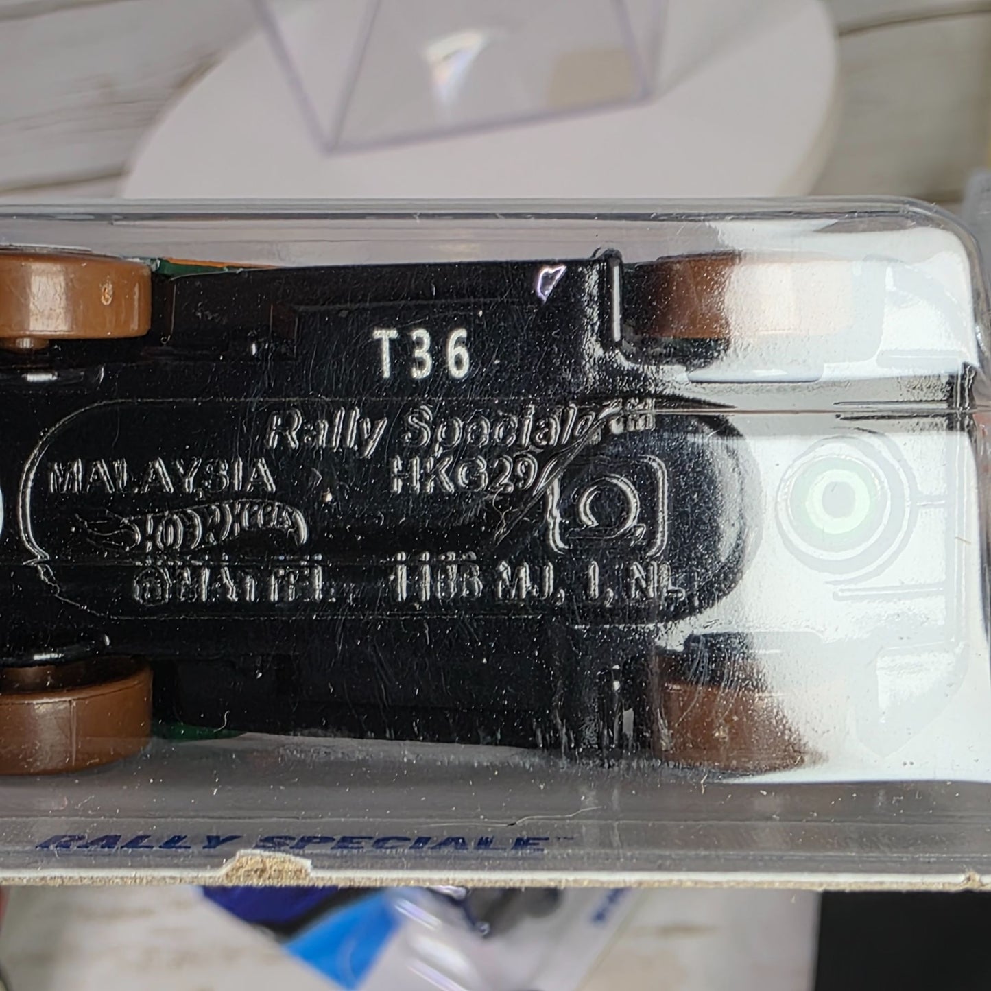 Hot Wheels Rally Speciale Dollar General Exclusive Die-Cast Toy Car 179/250 Green & Orange Collectible