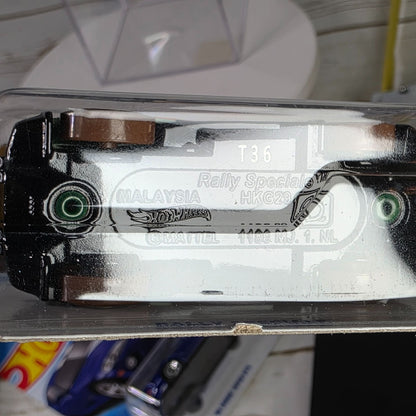 Hot Wheels Rally Speciale Dollar General Exclusive Die-Cast Toy Car 179/250 Green & Orange Collectible