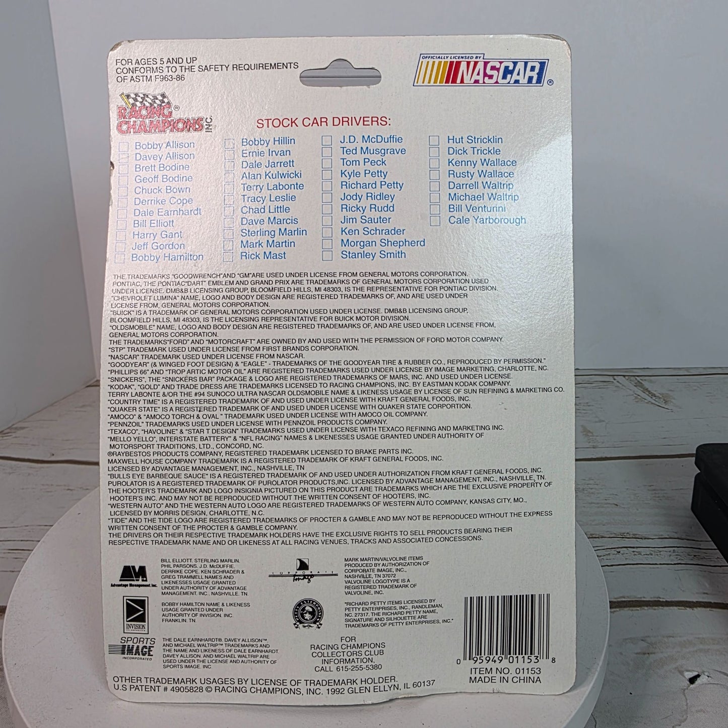 Rusty Wallace 1993 Edition Die-Cast NASCAR Stock Car With Collectors Card & Display Stand Racing Champions