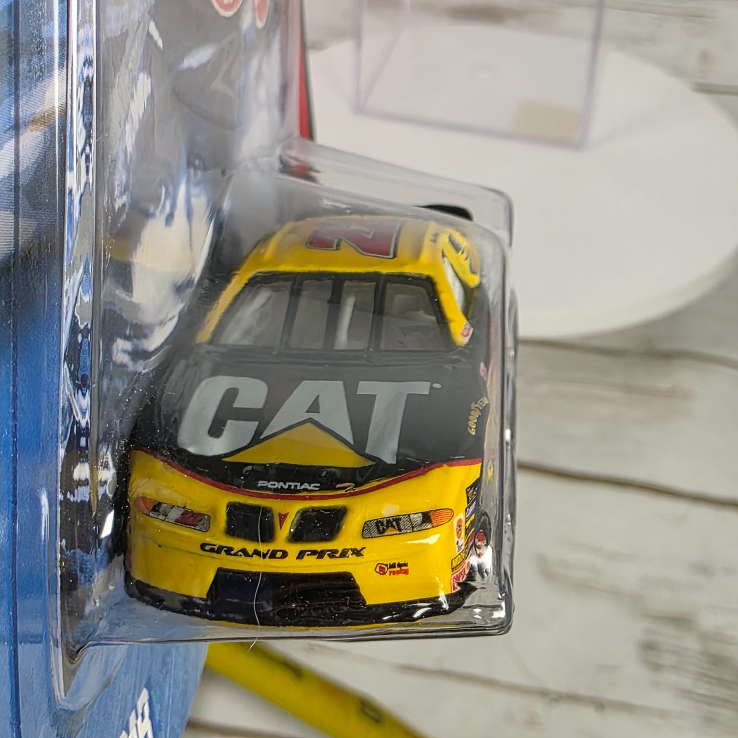 Hot Wheels Mattel Die-Cast NASCAR #22 Race Car Collectible