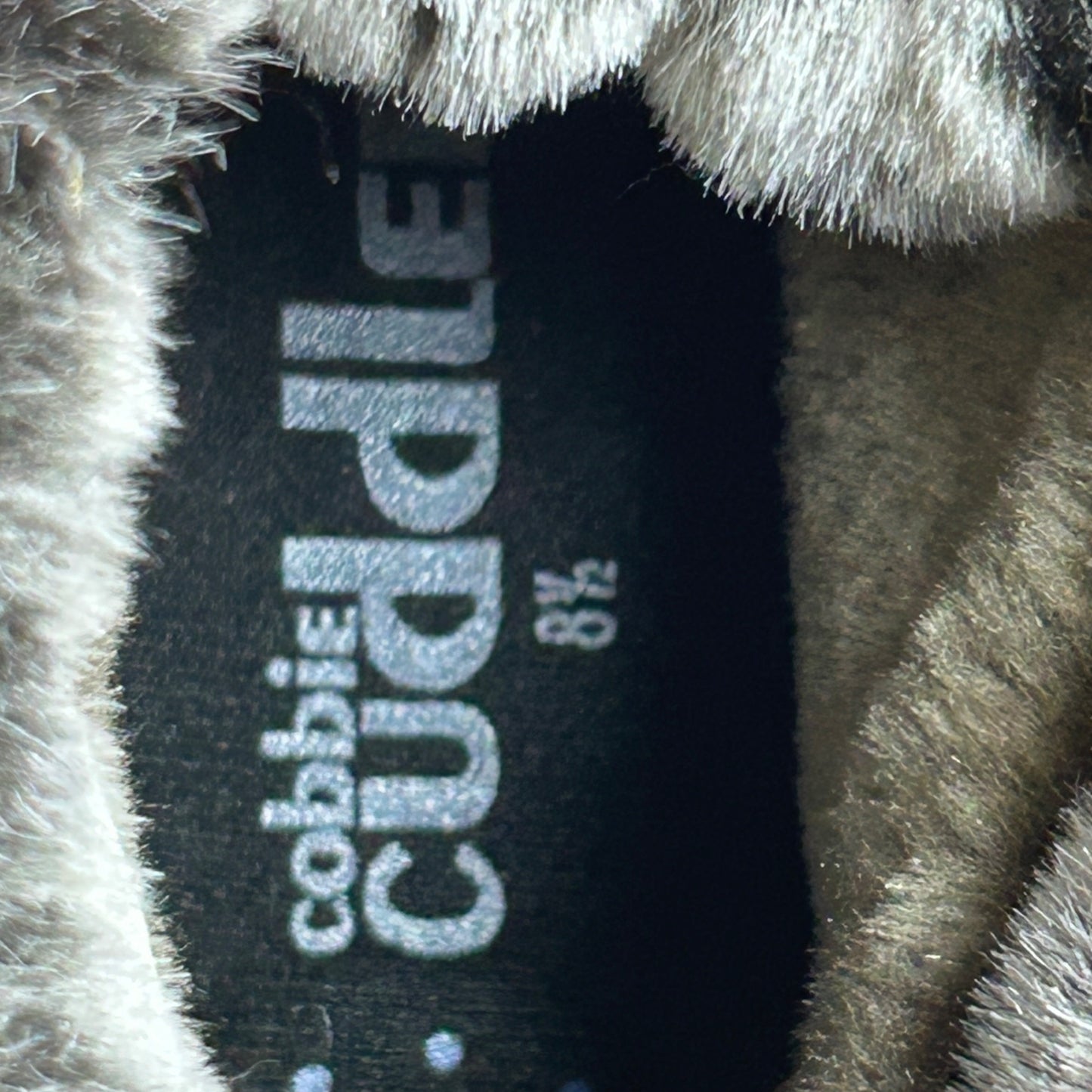 Cobbie Cuddlers Womens Faux Fur Lined Ankle Boots Size 8.5 Brown