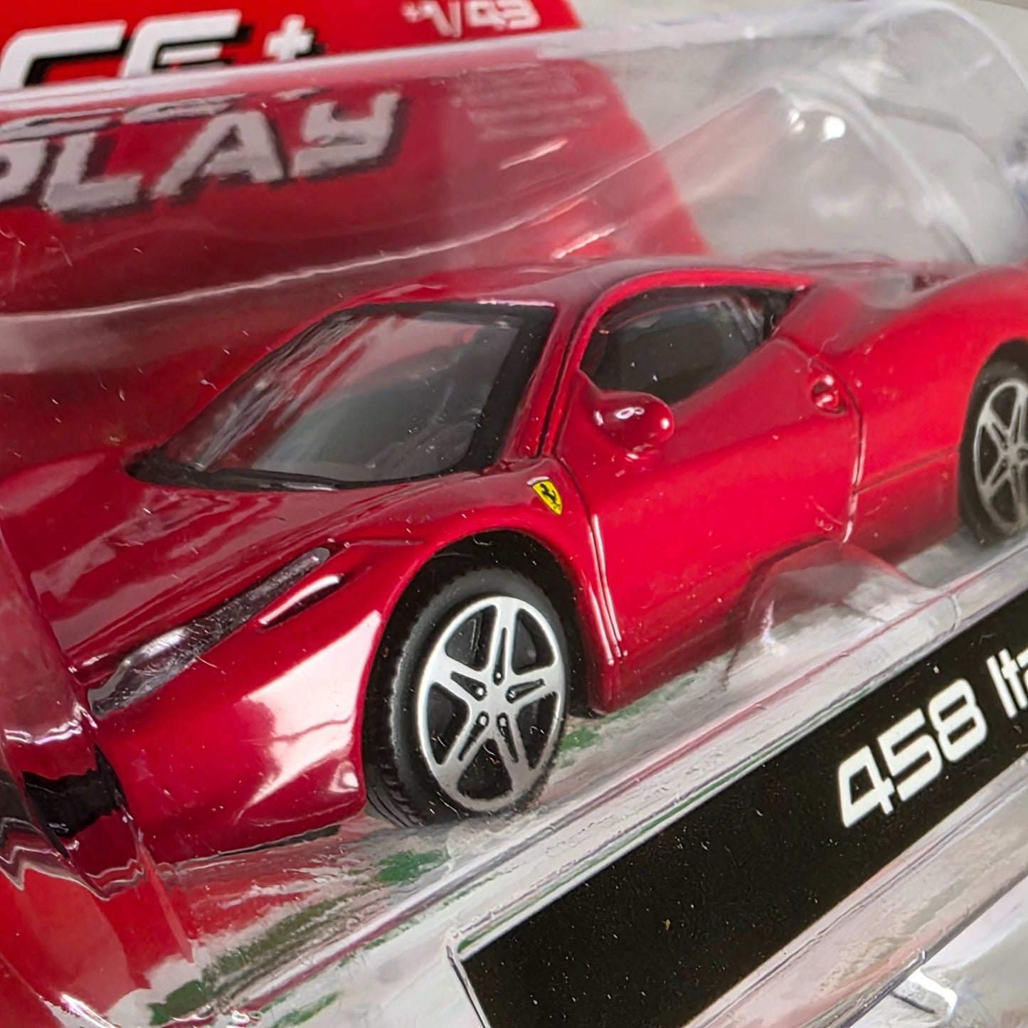 Bburago Race & Play 1/43 Scale Ferrari 458 Italia Diecast Model Car