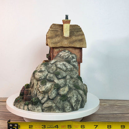 Vintage Thatched Roof Cottage & Gatehouse Figurine