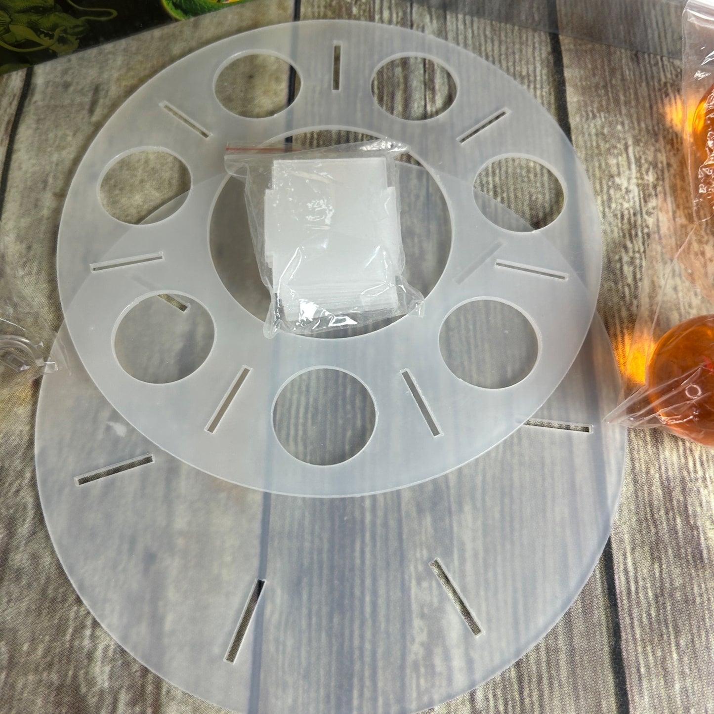 MP Anime Dragon Ball Z Stars Crystal & Dragon Shenlong & Display Bracket