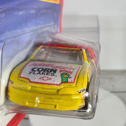 Hot Wheels 1997 Edition Team Pro Racing Die-Cast Terry Labonte Car