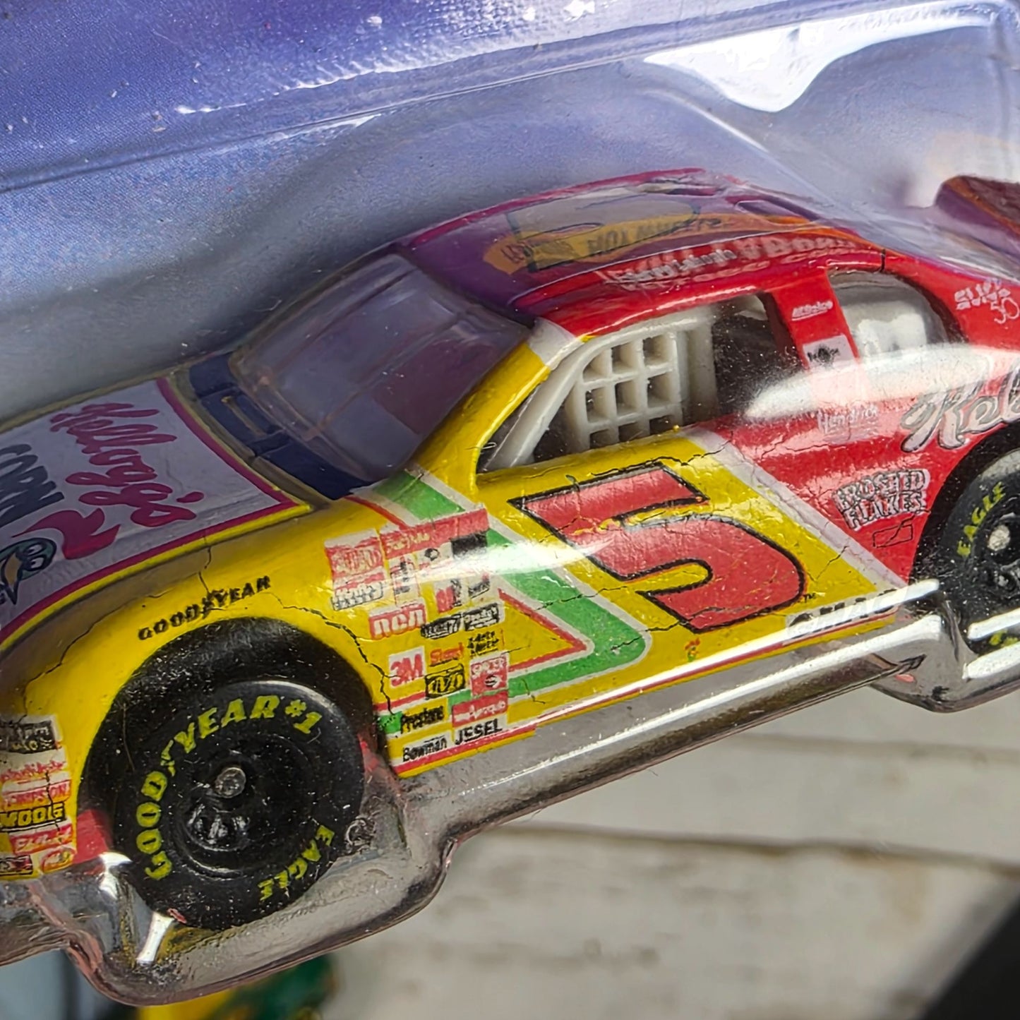 Hot Wheels 1997 Edition Team Pro Racing Die-Cast Terry Labonte Car