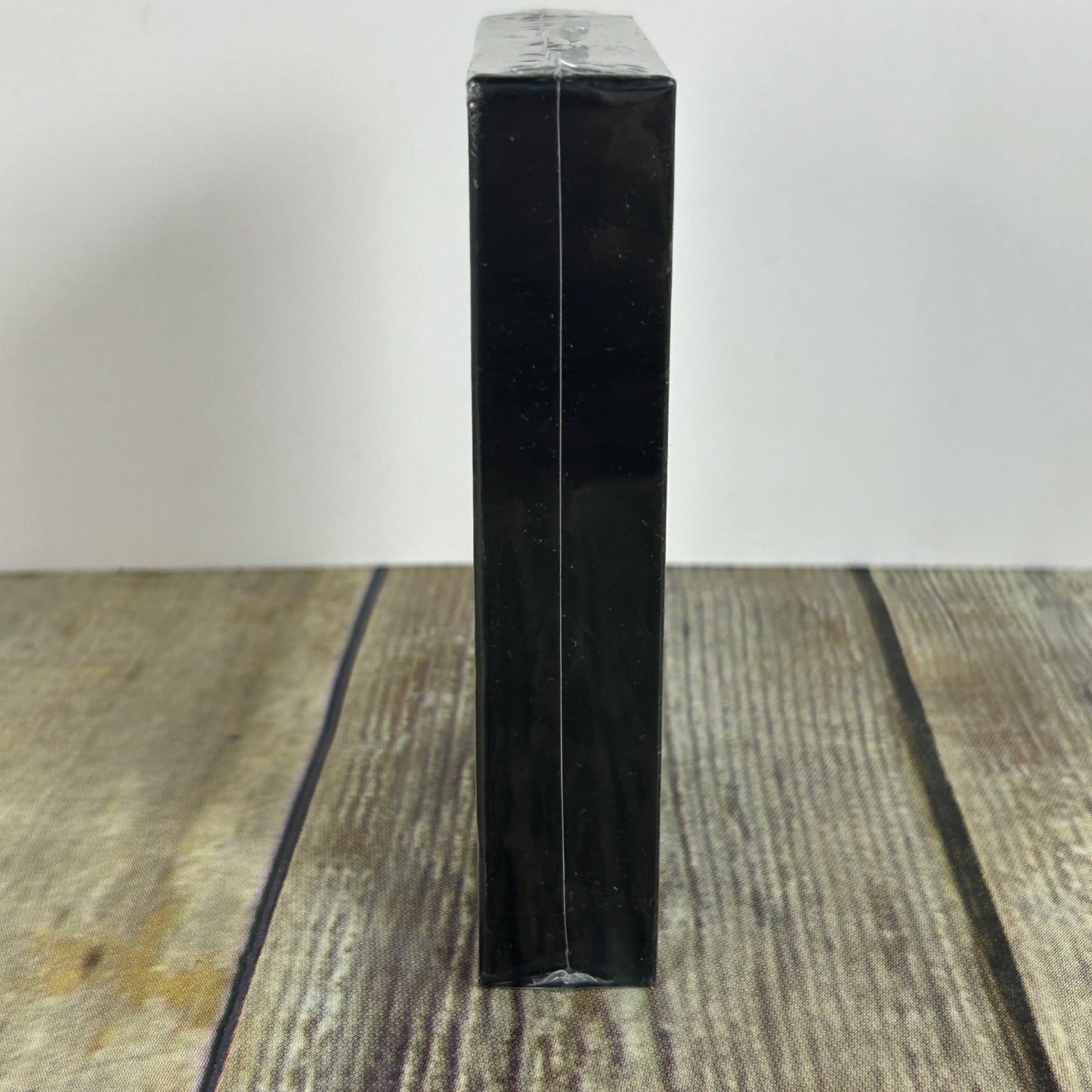 Kekari Slim Minimalist Pop Up Card Holder Wallet  RFID Blocking  Holds Up To 6 Cards  Expandable Cash Strap  Aluminum & Leather