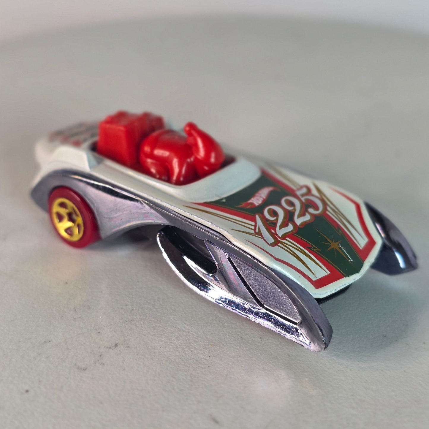 🎅 HO HO HO! MINT 2021 Hot Wheels Rockin' Santa Sled #047 Holiday