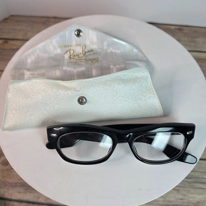 Swank 1960s Vintage Sunglasses With Case Black Frame 44-19 Made In Italy