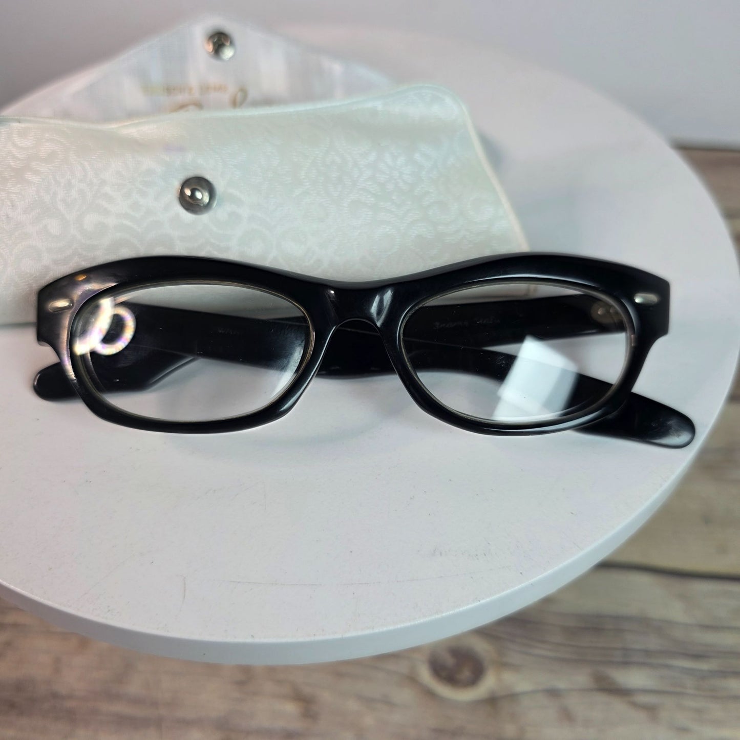 Swank 1960s Vintage Sunglasses With Case Black Frame 44-19 Made In Italy