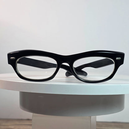 Swank 1960s Vintage Sunglasses With Case Black Frame 44-19 Made In Italy