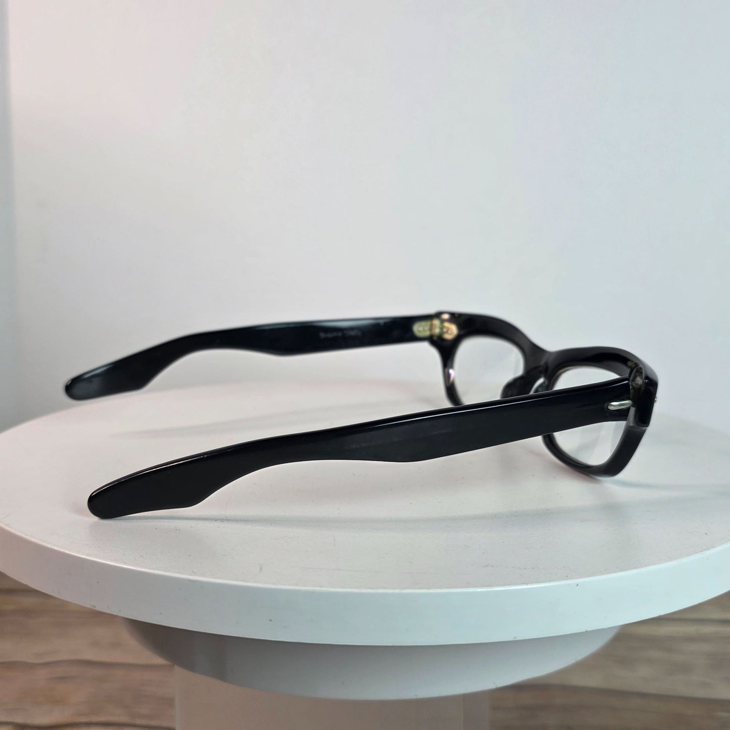 Swank 1960s Vintage Sunglasses With Case Black Frame 44-19 Made In Italy