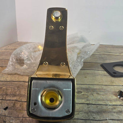 Kingston Brass KB282 Americana Roman Tub Filler Polished Brass New Open Box