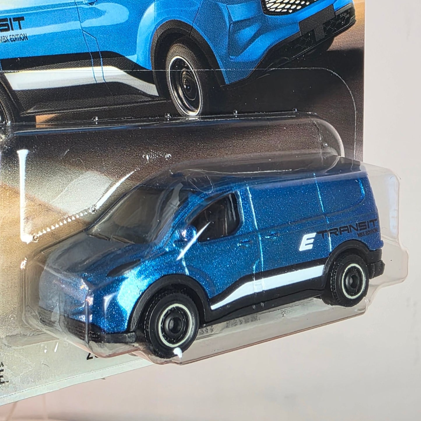 Matchbox 2023 Ford E-Transit Custom Blue