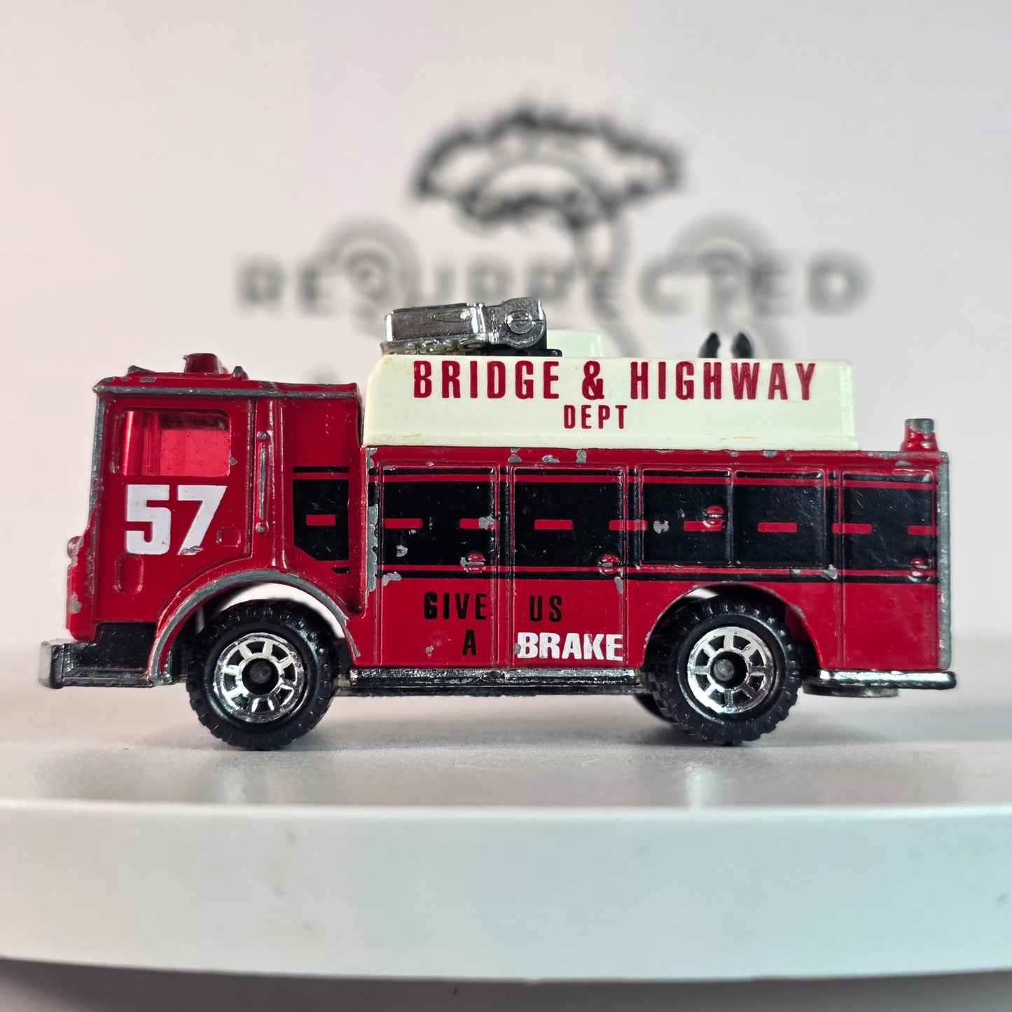 RARE 1991 Matchbox #57 Mack Auxiliary Power Truck Red "Bridge & Highway Dept" Fire Rescue Diecast 1:84