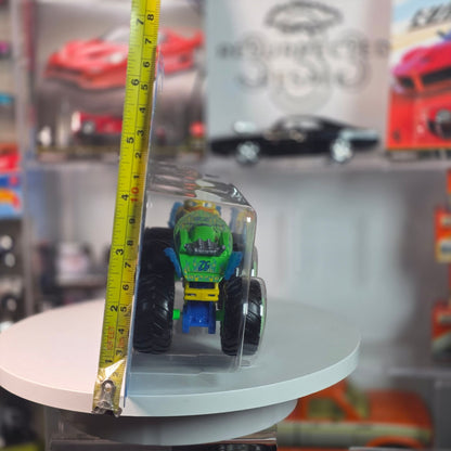 Hot Wheels 2026 Monster Trucks Demolition Doubles Wave Wrecker vs Duck N Roll FYJ64 NIP