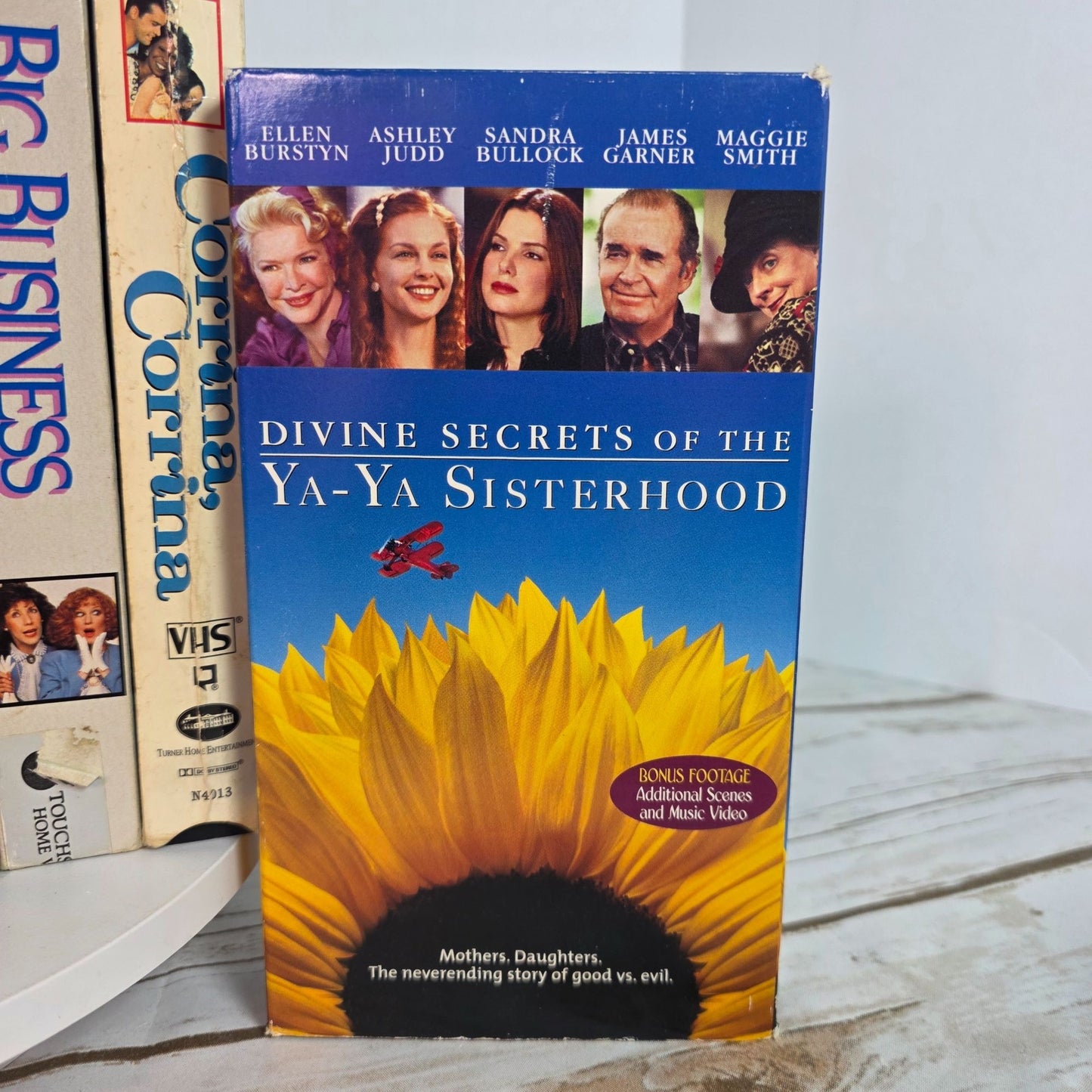 Lot Of 10 Romantic Comedy VHS Tapes Featuring Keanu Reeves Sandra Bullock Whoopi Goldberg & More