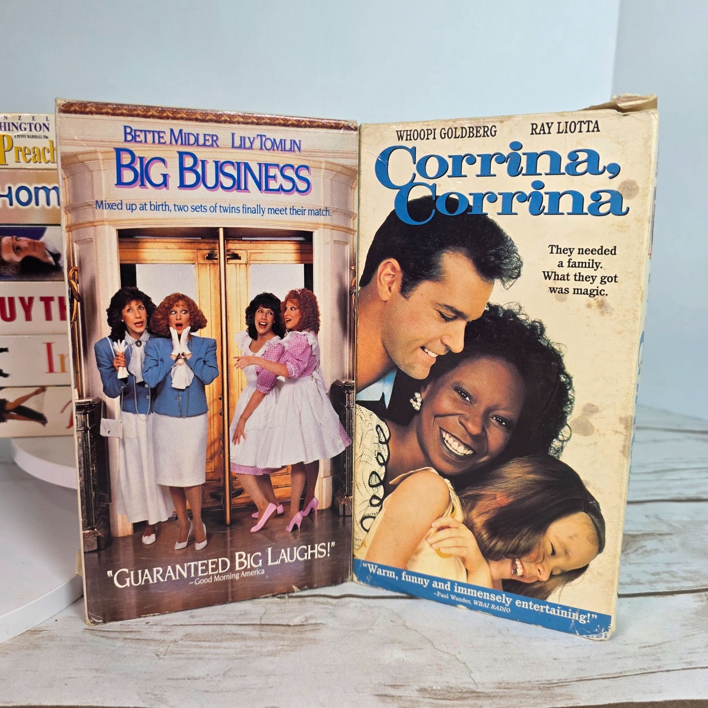 Lot Of 10 Romantic Comedy VHS Tapes Featuring Keanu Reeves Sandra Bullock Whoopi Goldberg & More
