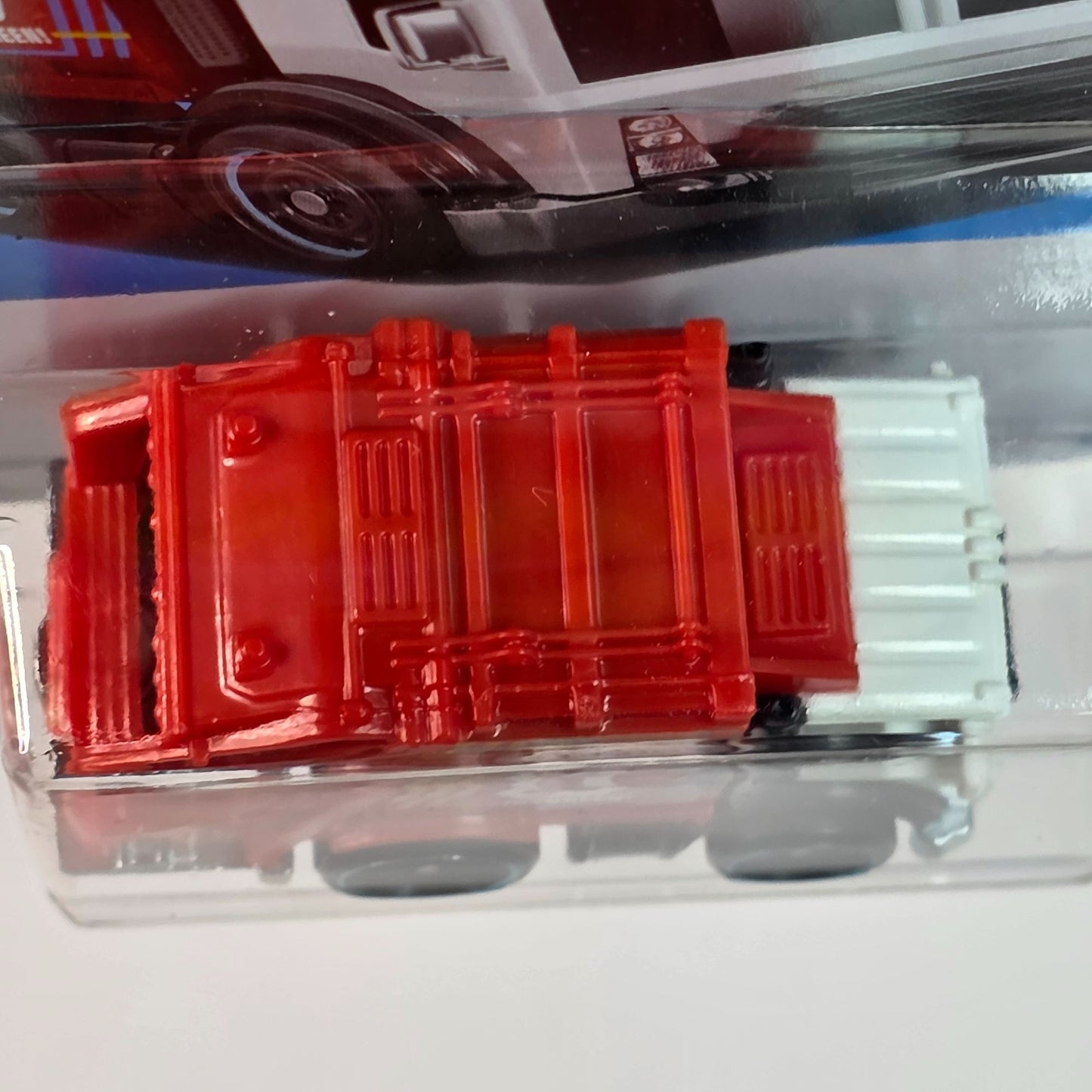 Hot Wheels HW Metro Total Disposal Recycling Truck Toy