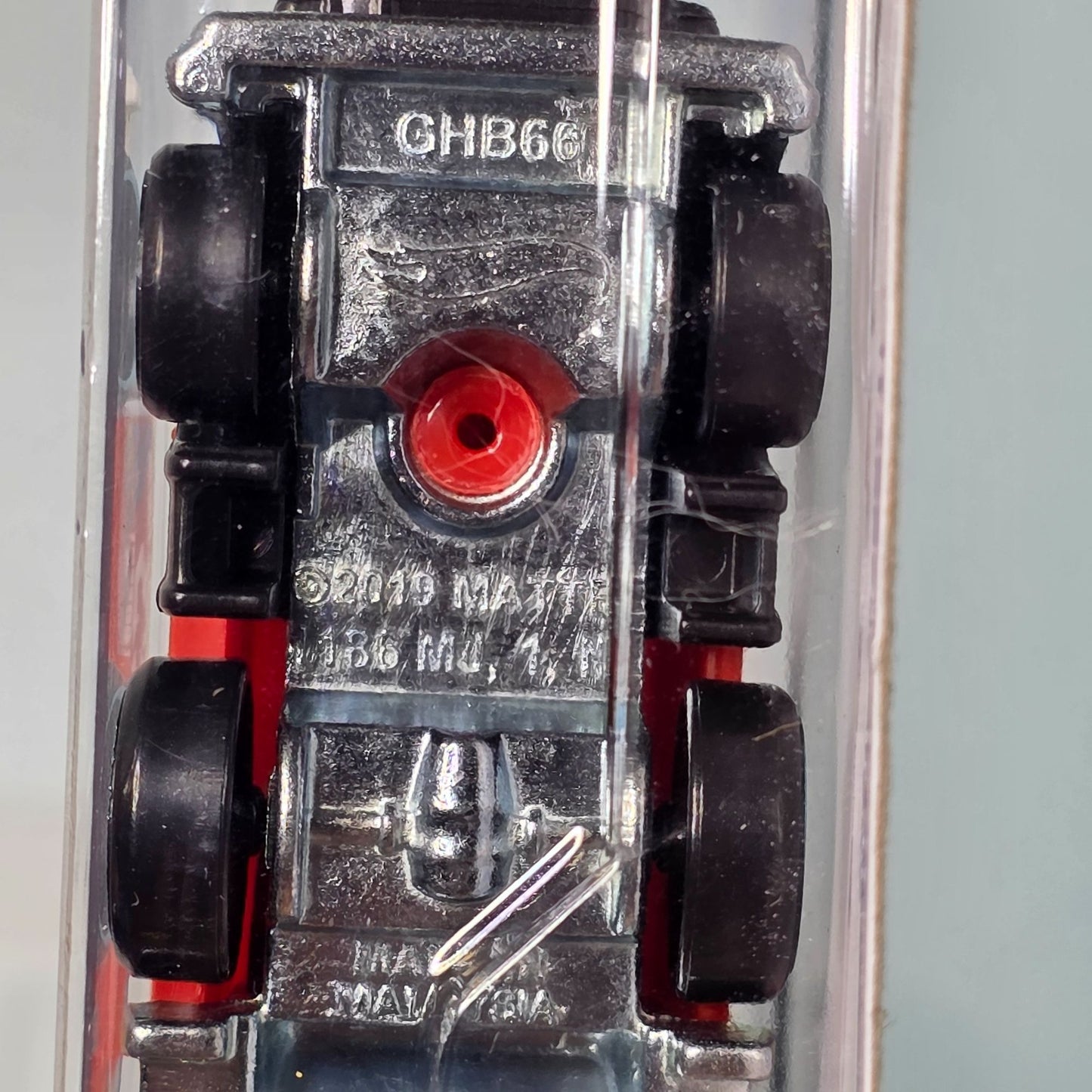 Hot Wheels HW Metro Total Disposal Recycling Truck Toy