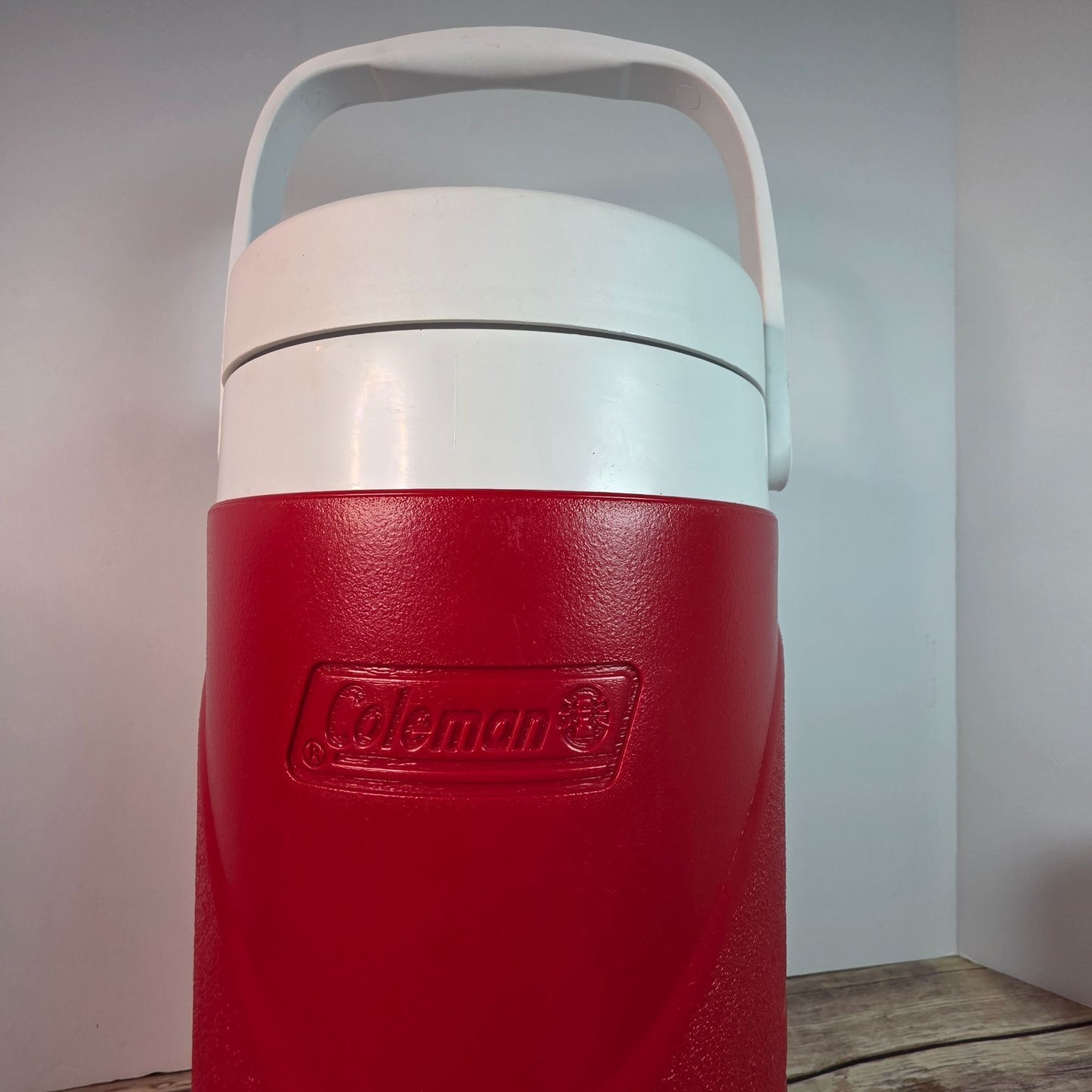 Coleman Insulated Red & White Water Jug 1 Gallon With Spout & Handle