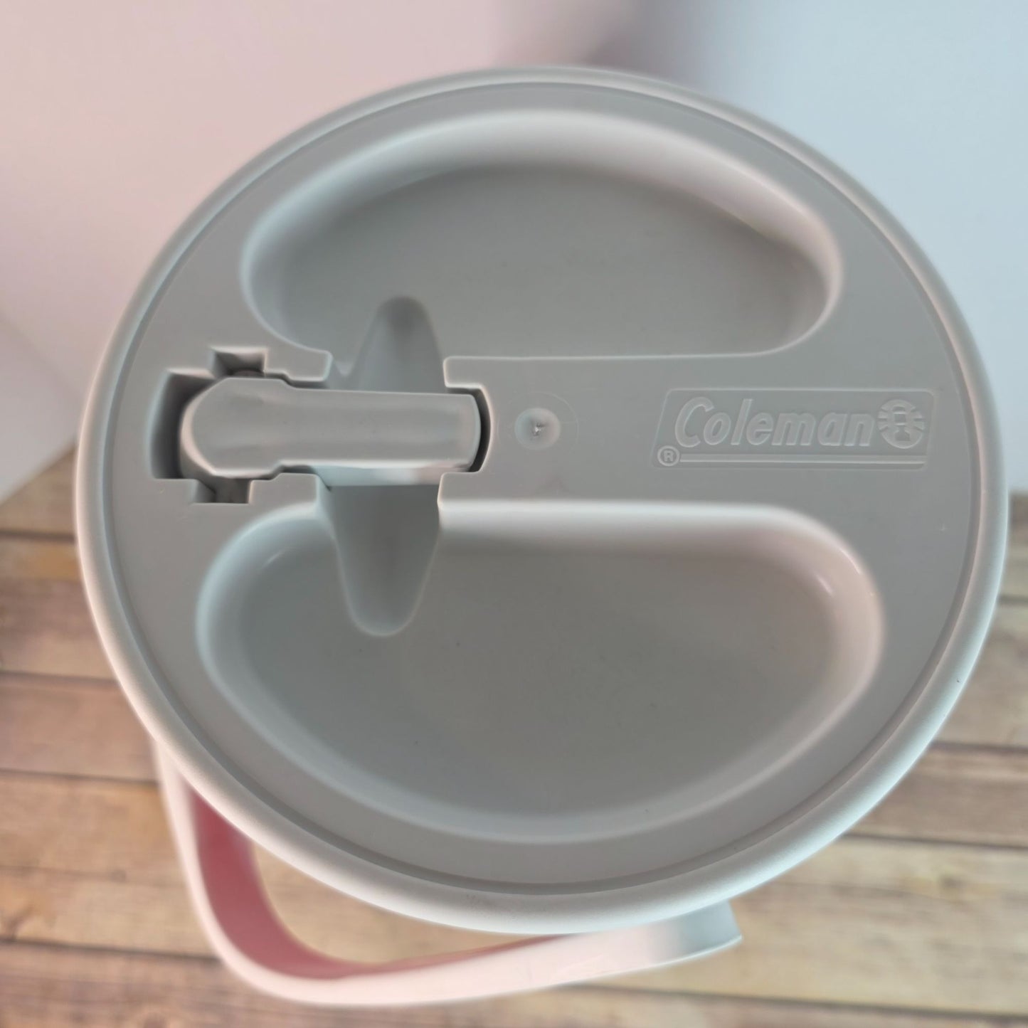 Coleman Insulated Red & White Water Jug 1 Gallon With Spout & Handle