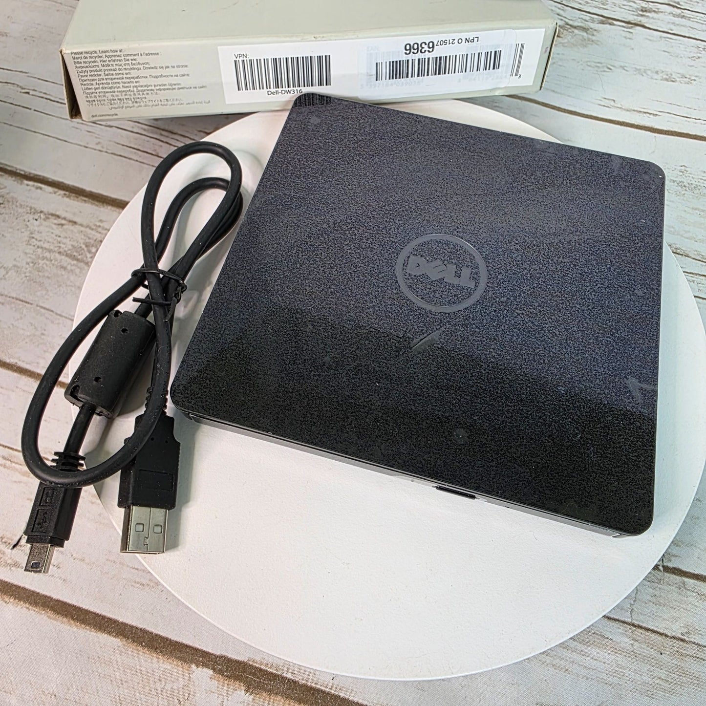 Dell USB Slim External DVD +/- RW Drive DW316