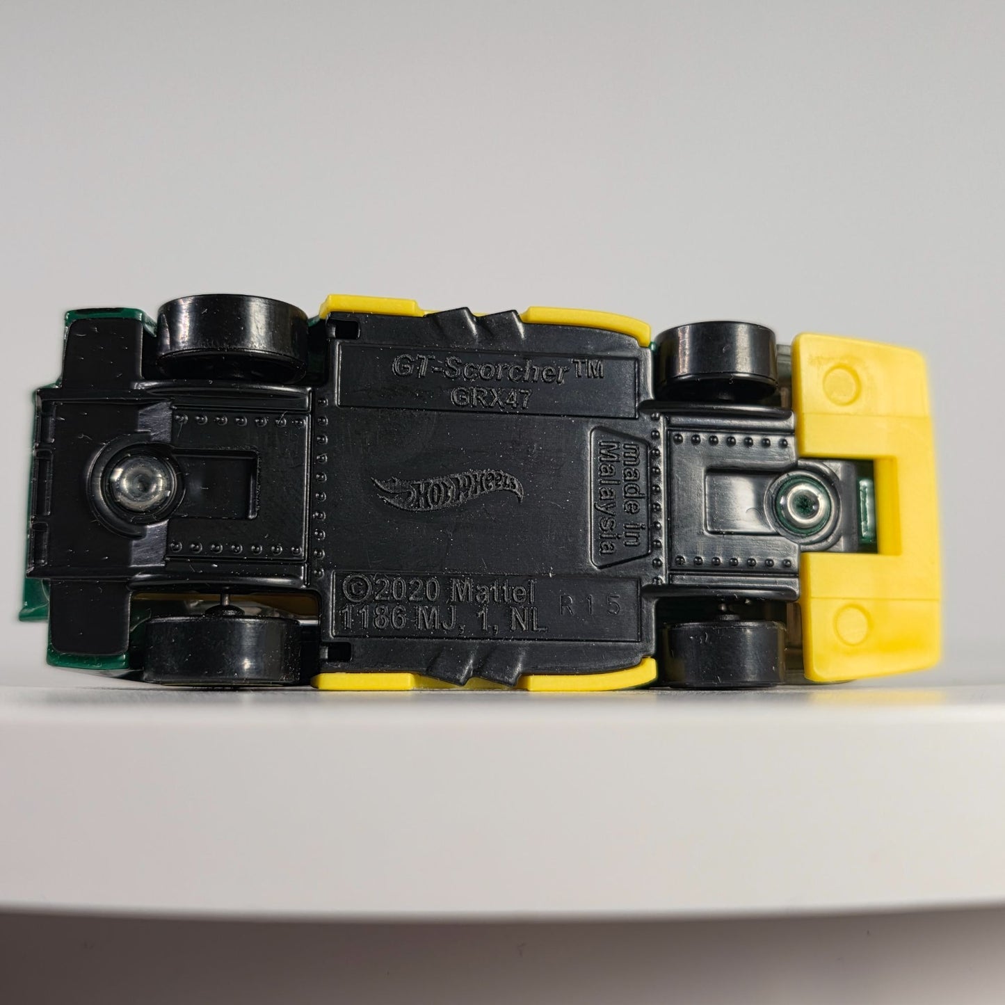 2022 Hot Wheels GT Scorcher 59/250 Retro Racers Green & Yellow Die-Cast Toy Car