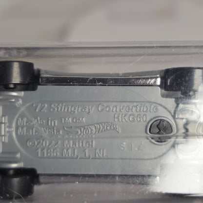 Hot Wheels 72 Stingray Convertible Model 132/250