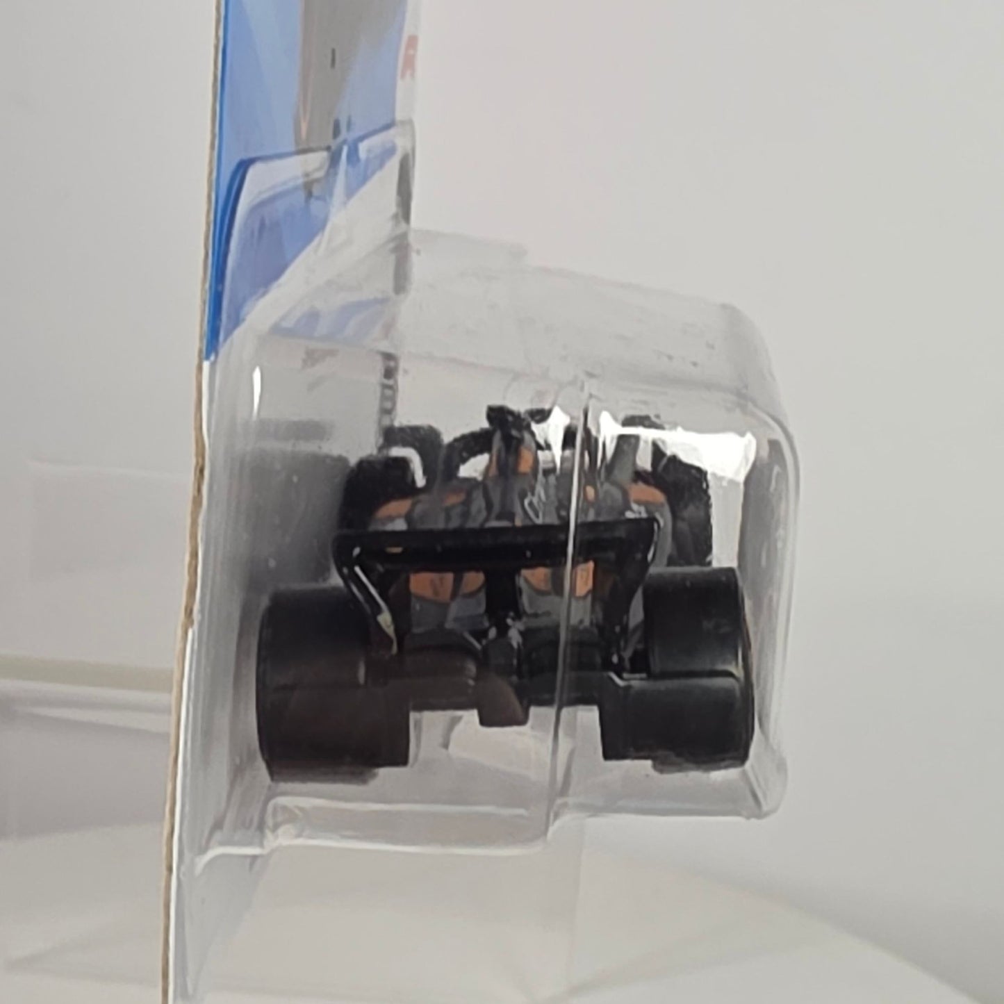 Hot Wheels F1 FORMULA 1 TEAM 1/5 MCLAREN #20/250 Diecast NEW SEALED