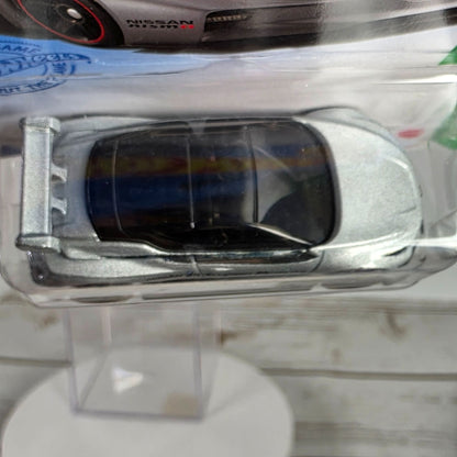 Hot Wheels Nissan Leaf Nismo RC_02 Die-Cast Car New For 2021