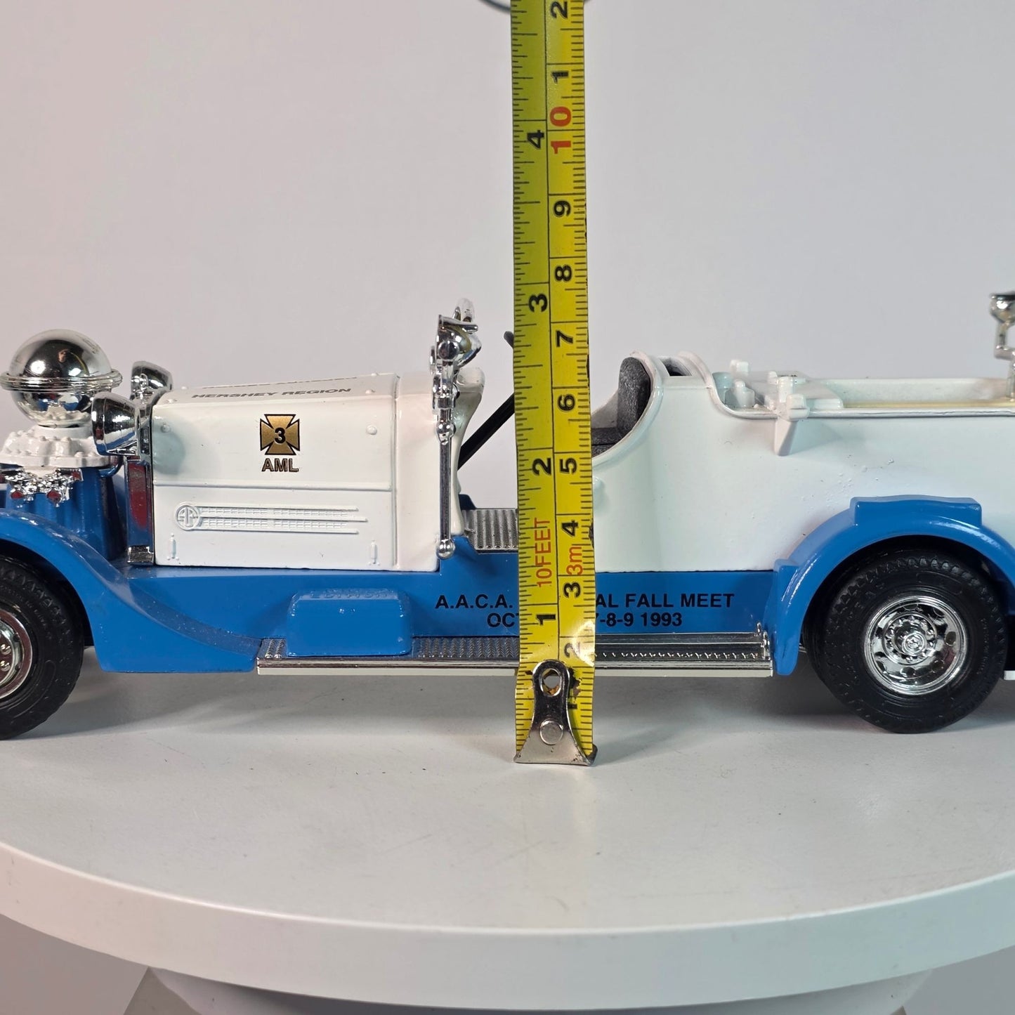 RARE Ertl 1993 1:30 Ahrens-Fox Pumper Fire Truck Diecast Bank AACA Fall Meet LE White Blue