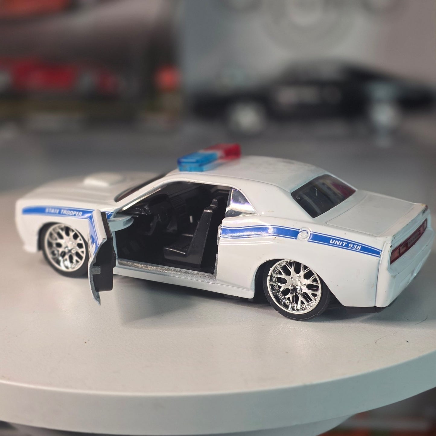 Jada 1/32 2012 Dodge Challenger SRT8 State Patrol Trooper White Blue Loose