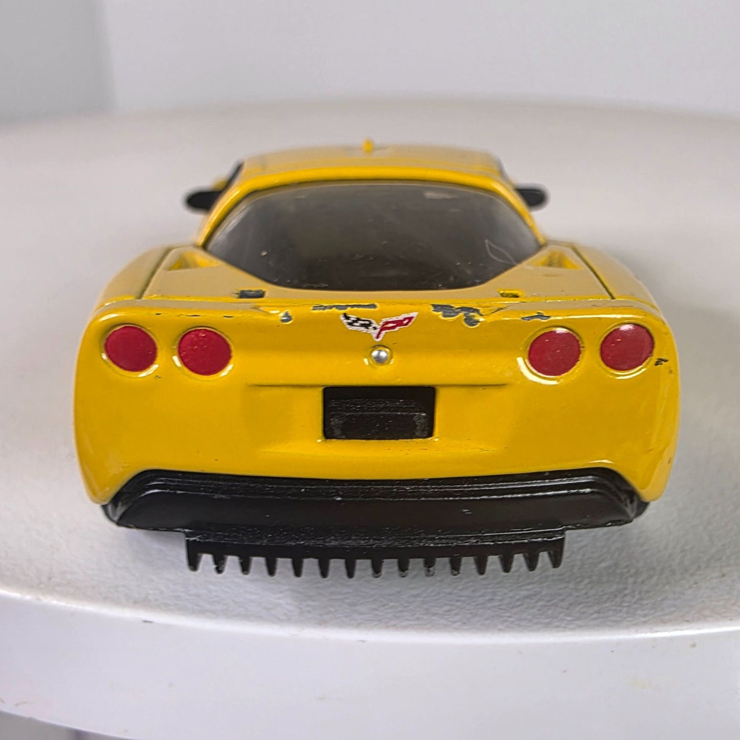 Jada Toys 2005 Chevrolet Corvette Yellow Die-Cast Model Car