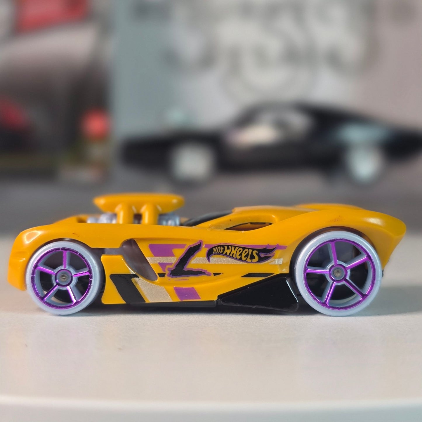 Hot Wheels 16 Angels Orange Purple Flames Exotic Racer Malaysia 2013 Loose