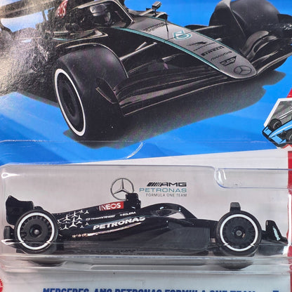 Hot Wheels Mercedes-AMG Petronas Formula One Team 1/5 Track Racers New 2025 Collectible Die-Cast Car