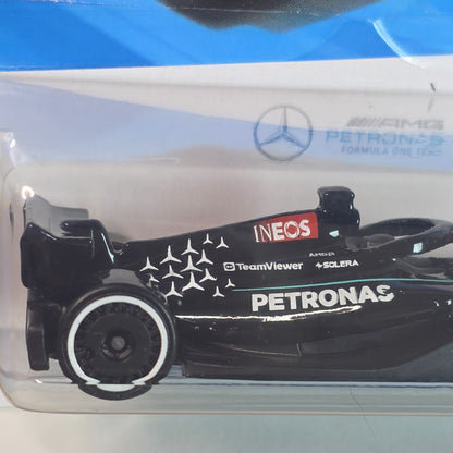 Hot Wheels Mercedes-AMG Petronas Formula One Team 1/5 Track Racers New 2025 Collectible Die-Cast Car