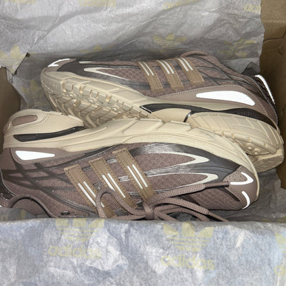 Adidas Womens Adistar Cushion Lace Up Sneakers - Beige & Brown - Size 8