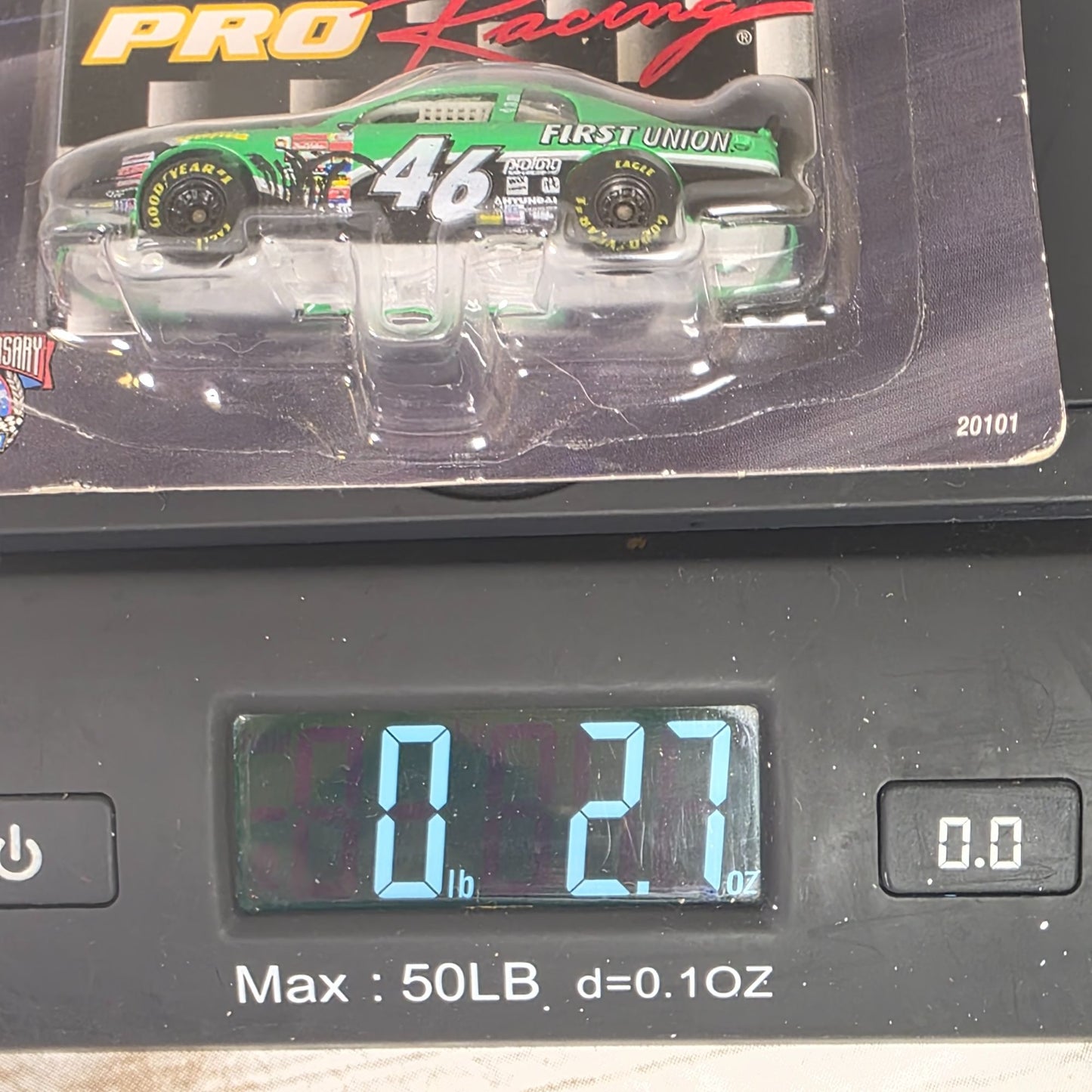 Hot Wheels Pro Racing 1998 Collector Edition Die-Cast Car #46 Trading Paint Series