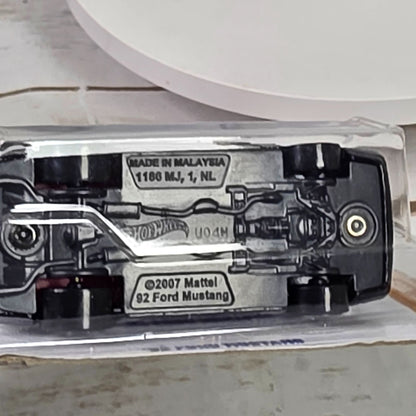 Hot Wheels 92 Ford Mustang Die-Cast Model 1:64 Scale Limited Edition 127/250 70s Vs 90s Series Black & Red Design